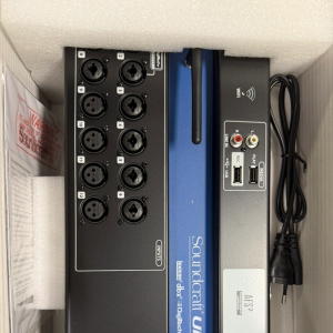 Soundcraft Ui16 믹서