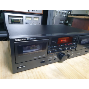 TASCAM 202MKIII 2트랙 데크