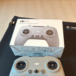 DJI 드론 FPV 조종기3
