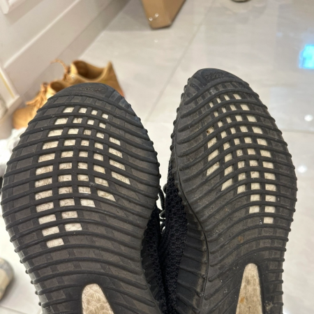 이지부스트 350 스타틱 블랙