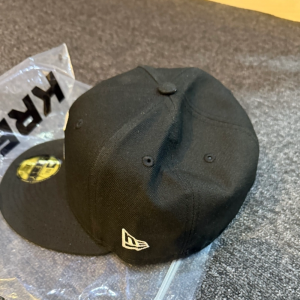 슈프림 es뉴에라 S로고 블랙 7 14