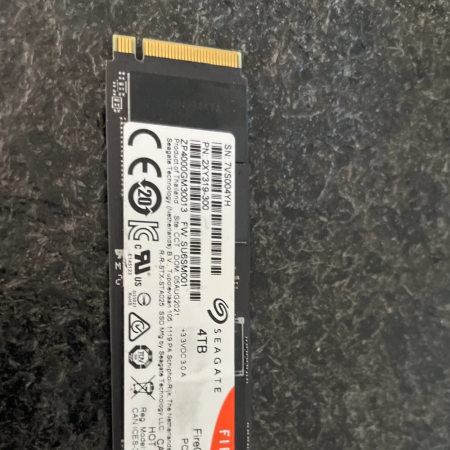 m.2 nvme firecuda 530 4tb 팝니다