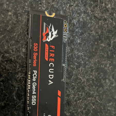 m.2 nvme firecuda 530 4tb 팝니다