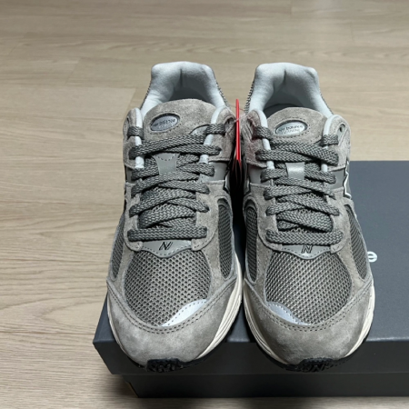 뉴발란스 2002 RC 그레이 250