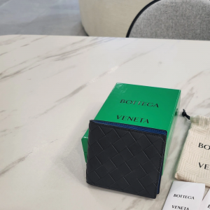 보테가베네타 투톤 반지갑 새상품