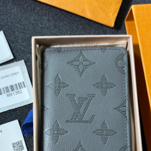 루이비통 쉐도우 오거나이저 카드지갑