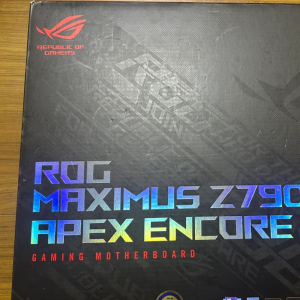 ASUS ROG MAXIMUS Z790 APEX ENCORE