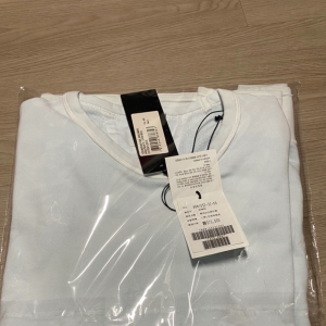 Cp컴퍼니 니트 L 사이즈 새제품 (정품)