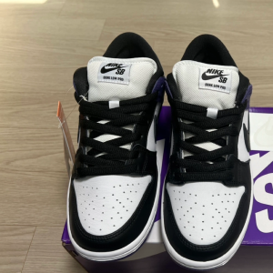 나코탭 나이키 덩크 SB 로우 코트 퍼플 260