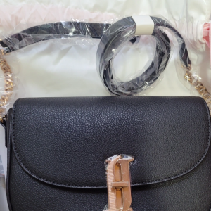 새상품) 풀구성 제이에스티나 소가죽 여성백