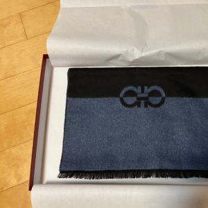 (새거)페라가모 간치니 머플러