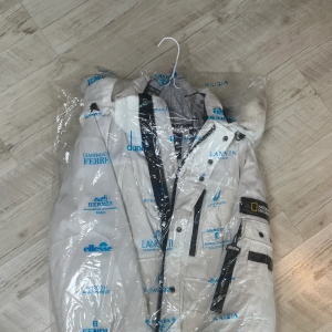 네셔널 지오그래픽 패딩 XL