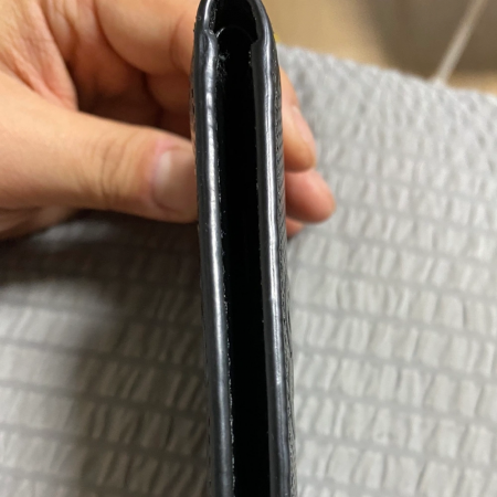 GUCCI GG 엠보스 Black wallet