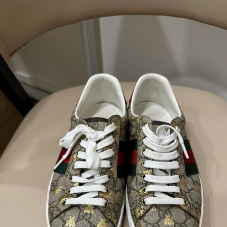 구찌 GG 수프림 벌 ol스니커즈