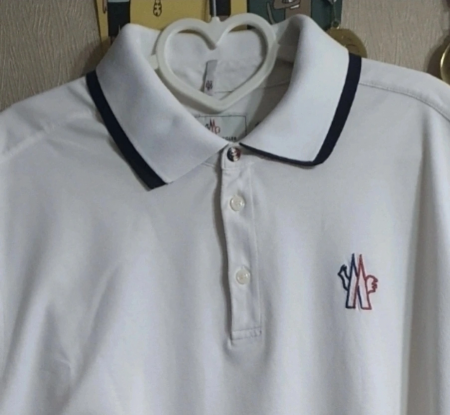 몽클레어 ej화이트 카라 반팔티 XXL