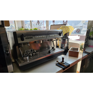 누오바 시모넬리 에스프레소 머신