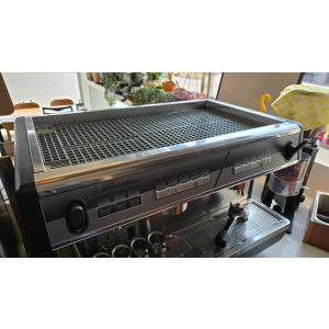 누오바 시모넬리 에스프레소 머신