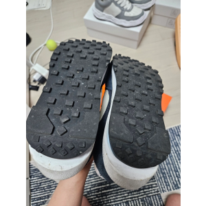 270 uty나이키 프라그 사카이 와플 팝니다