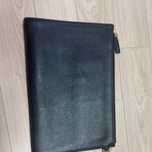 구찌 블랙 가죽 fbs클러치