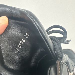 루이비통 정품 두번신은 px아치에요ㅜㅜ