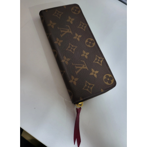 루이비통 클레망스 윌릿 푸시아 색상 lt판매합니다