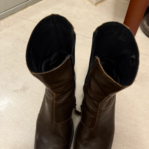 아워레가시 카미온 부츠 dam올리브 팝니다