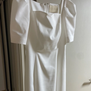 플로움 하트 uiz웨이브 드레스 (1회 착용)