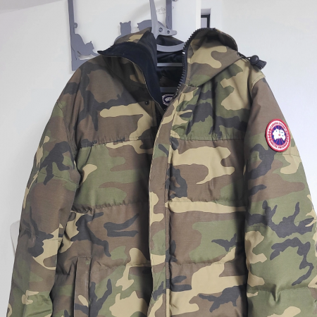 캐나다구스 레어템 ex밀리터리패딩