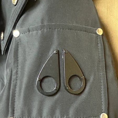 무스너클 패딩 pvuM