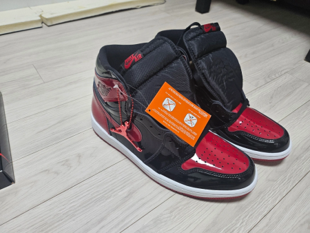 조던1하이 브레드 페이던트 팝니다 io280