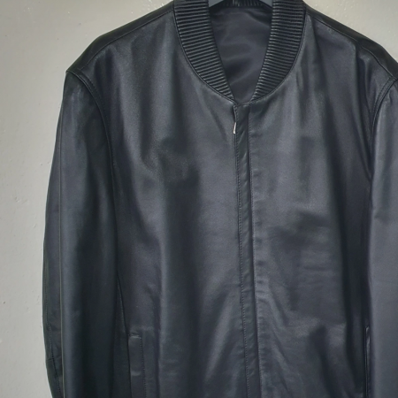 검정 가죽 블루종. aj디올. 거의새제품