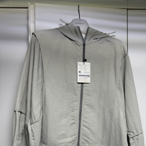 해칭룸 크롭 mdw윈드브레이크 라이트 그레이 팝니다