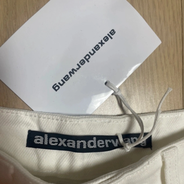 새상품 [Alexander Wang 알렉산더왕]화이트 데님 ve쇼츠 26(27)
