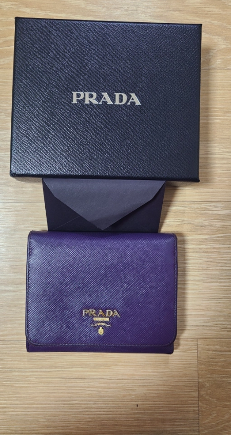 프라다 3단 ry지갑