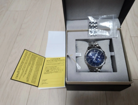 시티즌 에코드라이브 AT2140-55L hz크로노그래프 시계 판매합니다.