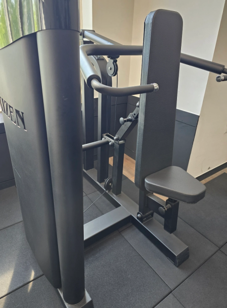 옥시즌 숄더프레스 위너핏 체스트 머신