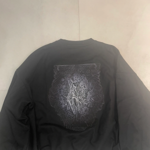 송지오 블랙 nak맨투맨 티셔츠 50