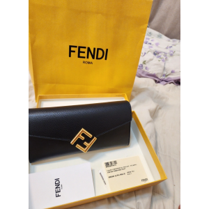 펜디 다이아몬드 체인 장지갑.상품 코드 8M0365ALV4F0