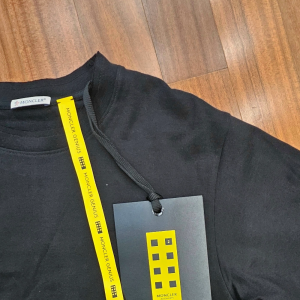 (새상품)몽클레어 oya자유에여신상 블랙티