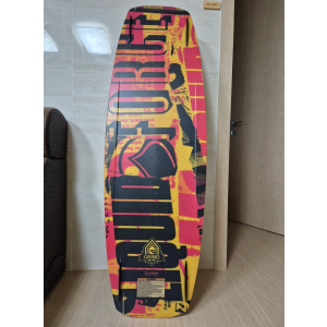 웨이크보드 리퀴드포스 왓슨 [ 보드바인딩헬멧 ] 셋트로 판매합니다.