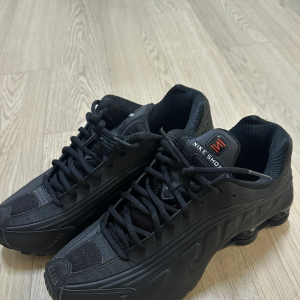 나이키 샥스 cnR4 거의 새상품