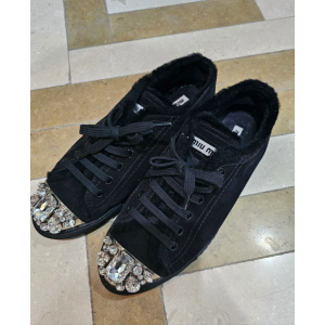 정품 미우미우 yy큐빅 털 스니커즈 235