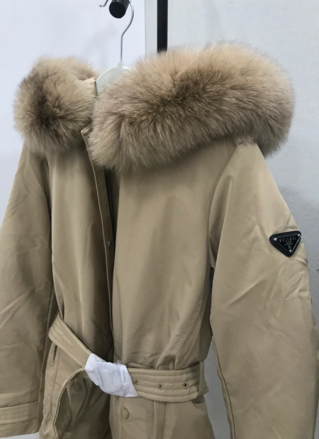 프라다여성롱패딩