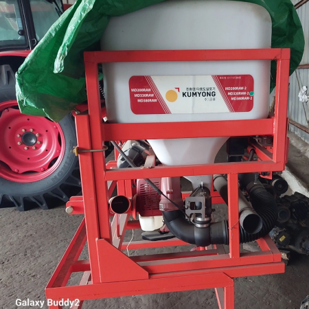 트렉타비료다용도 살포기