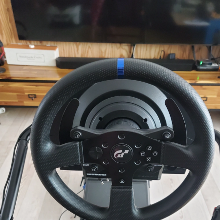 트러스트마스터 T300RS 레이싱휠