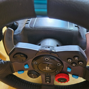 로지텍 G29 레이싱 휠