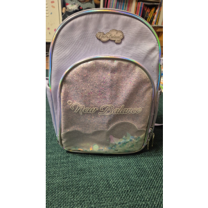 뉴발란스 여아 책가방 팔아요